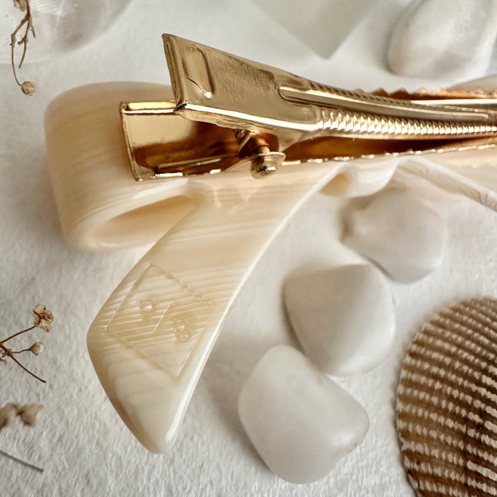 Back of Bow Hair Clips Butter Cream.