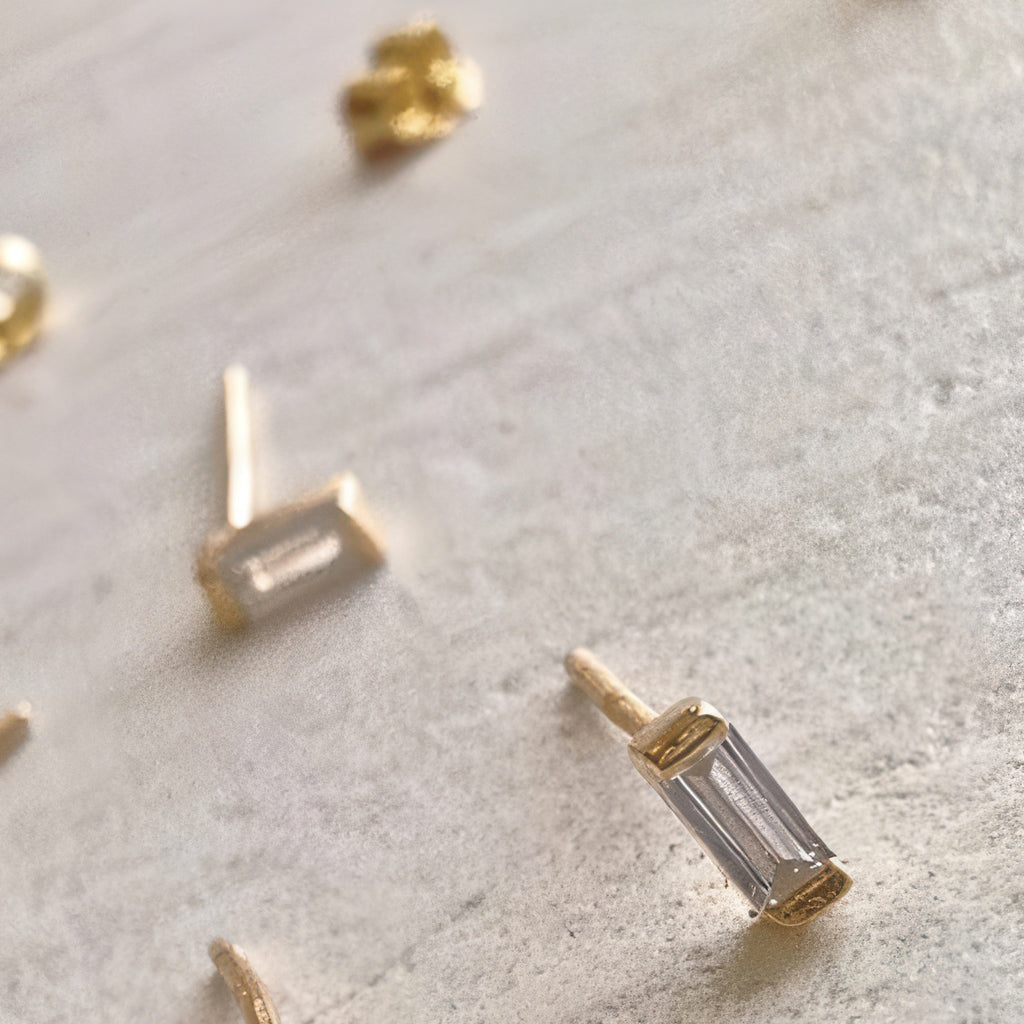 Baguette Crystal Stud Earrings Gold.