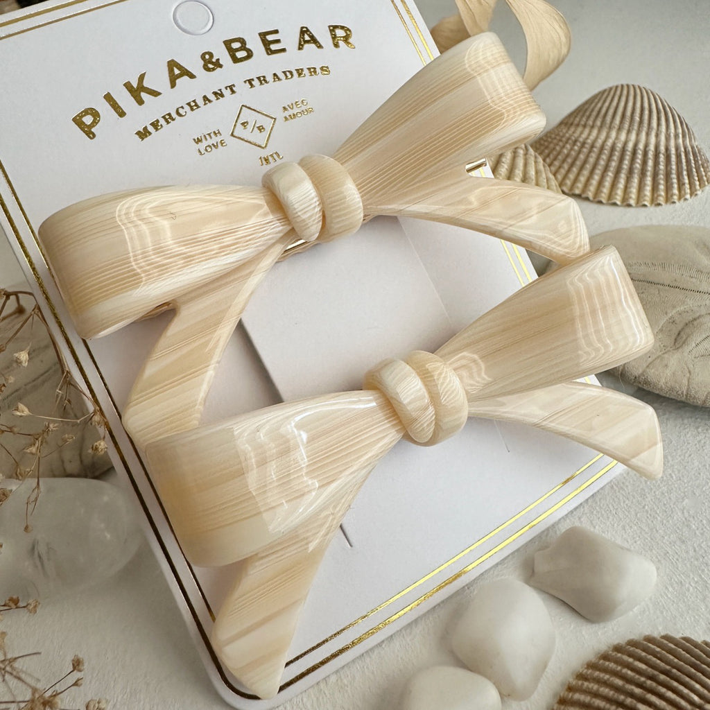 Bow Hair Clips Butter Cream packaging.