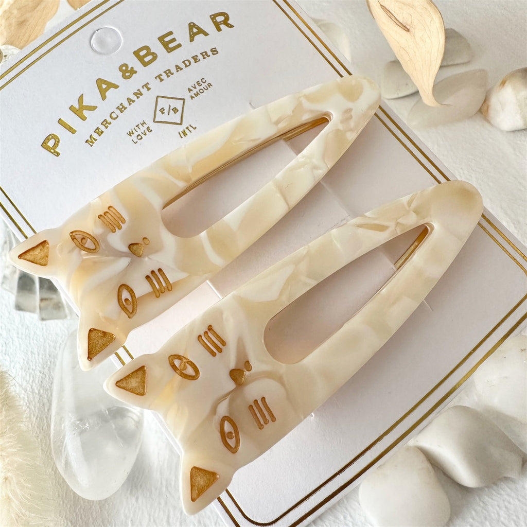 Cat Face Duckbill Hair Clips Pearl packaging.