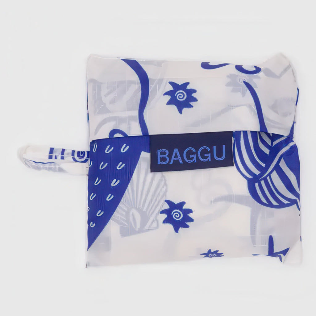 Closed view of Baby Baggu Mermaid.