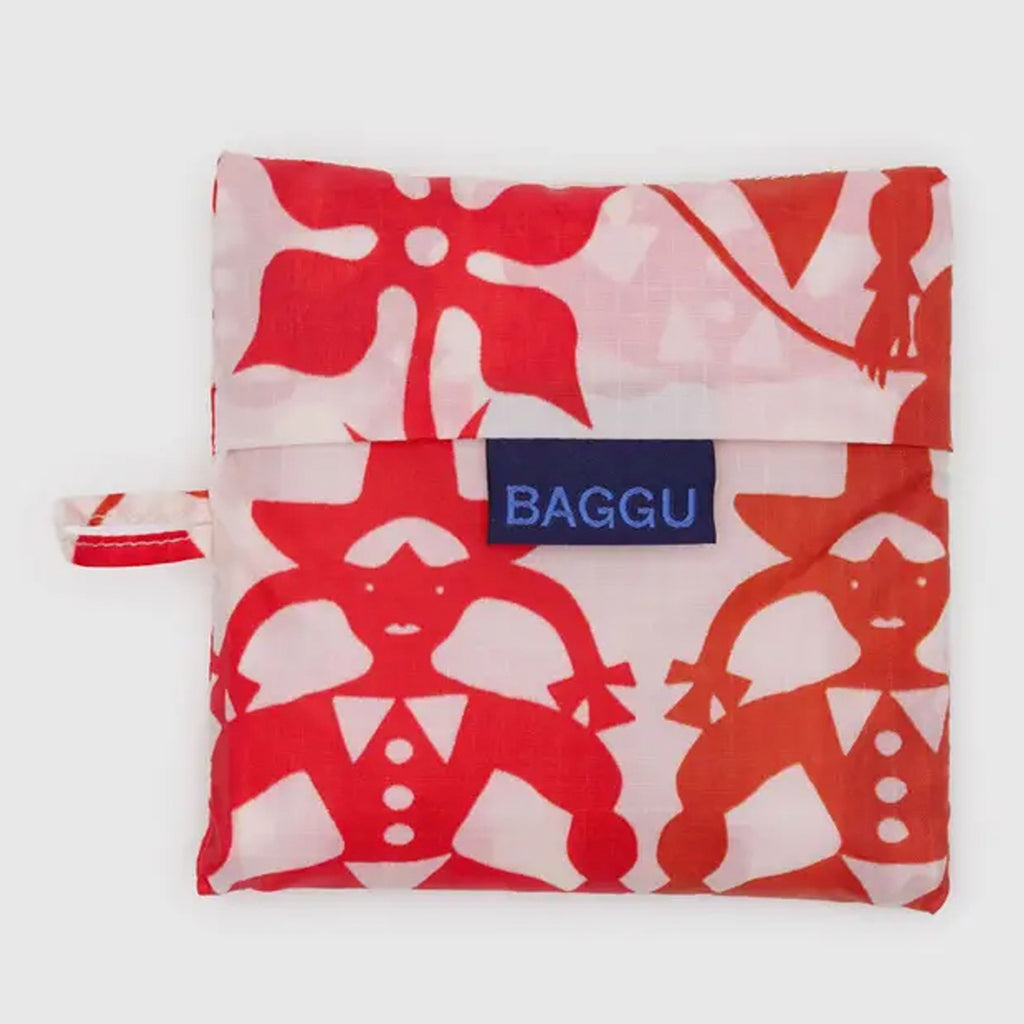 Closed view of Standard Baggu Cowgirl.