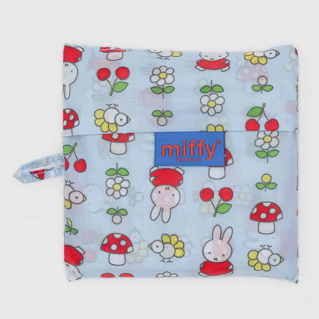 Closed view of Standard Baggu Garden Miffy.