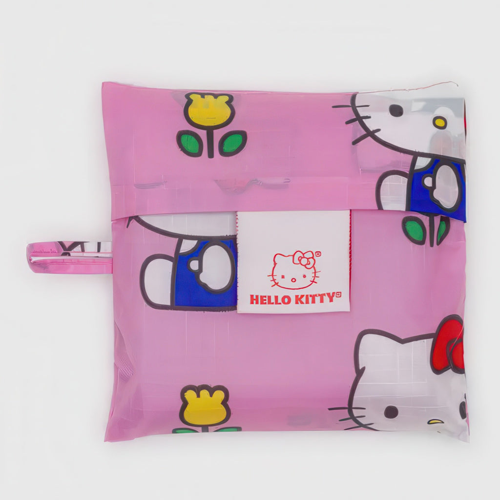 Closed view of Standard Baggu Hello Kitty Pink.