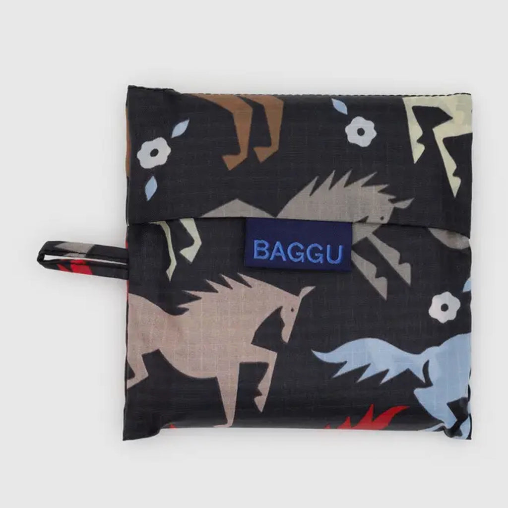 Closed view of Standard Baggu Horse Cut-Outs.