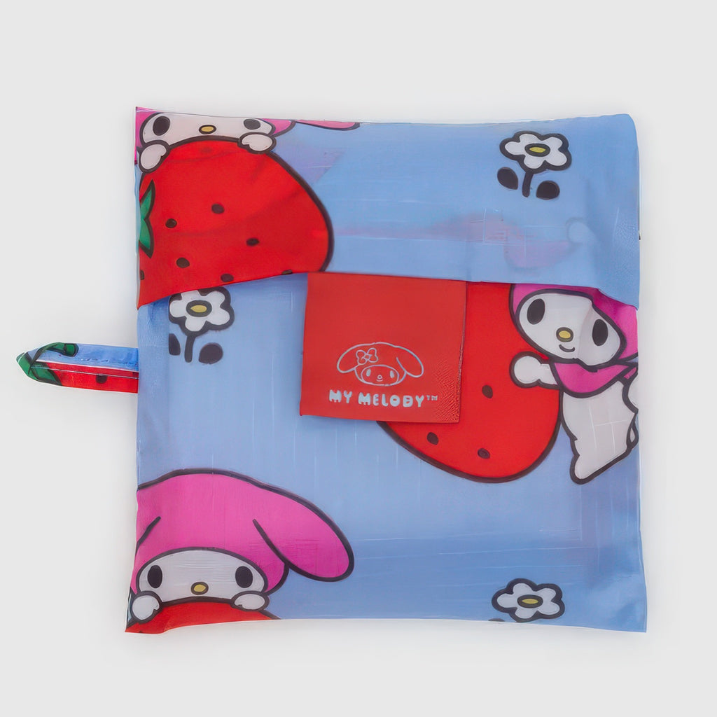 Closed view of Standard Baggu My Melody Strawberry.