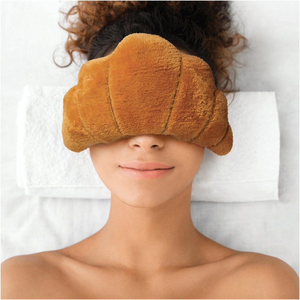 Cozy Carbs Eye Pillow in use.