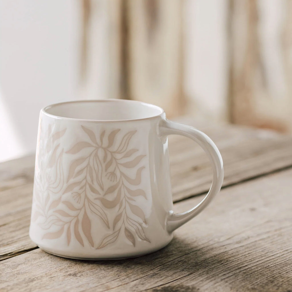 Driftwood Berryvine Mug on table.