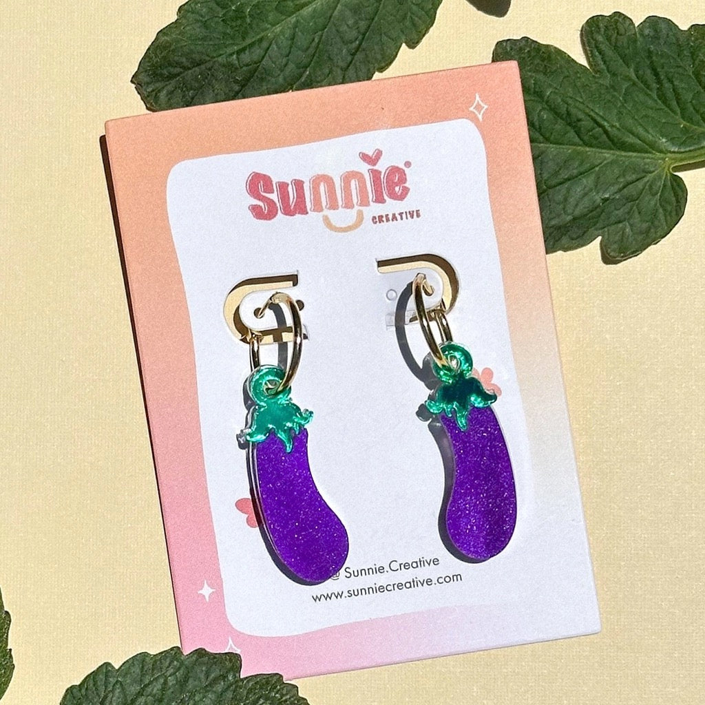 Eggplant Dangle Earrings packaging.