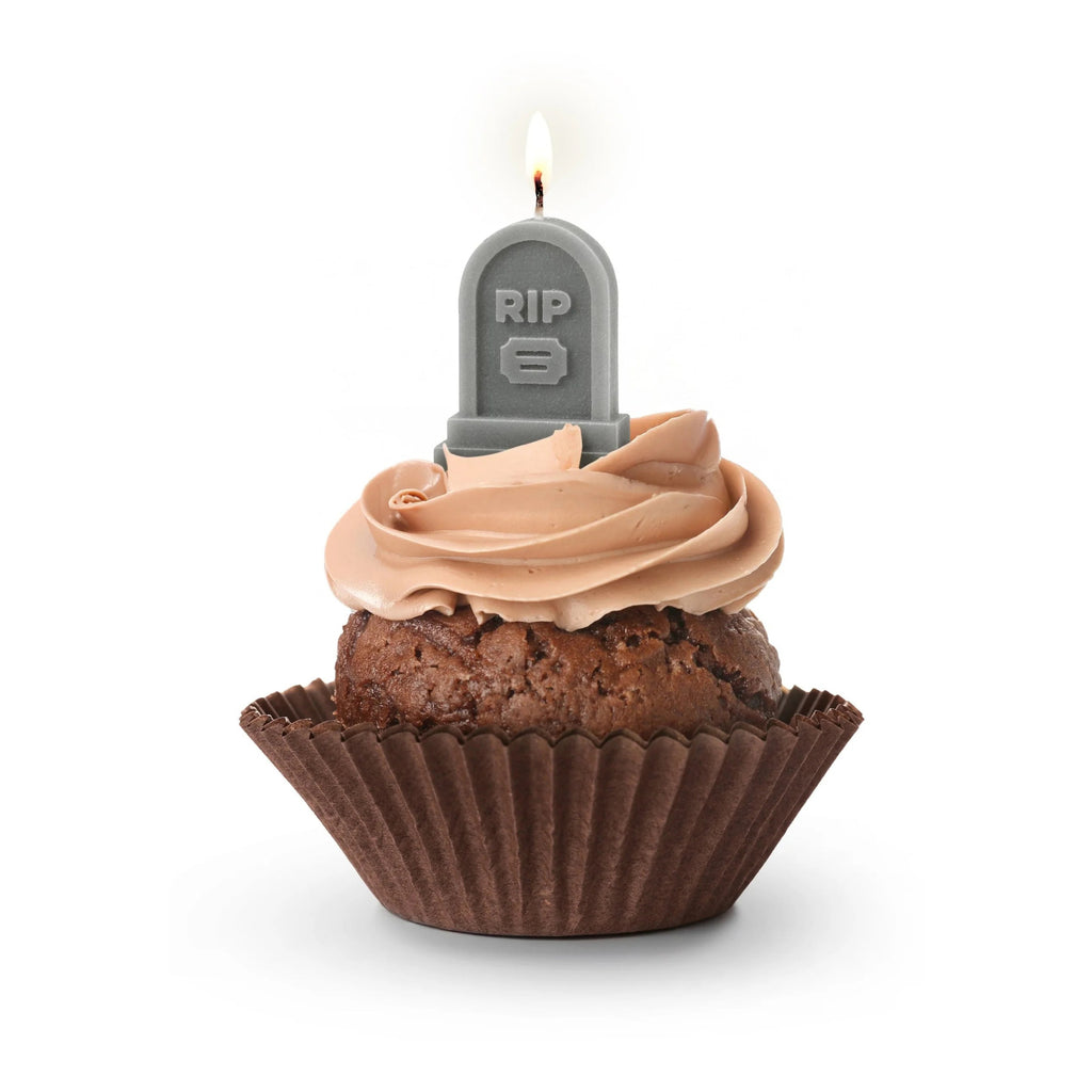 Farewell Party Birthday on cupcake.