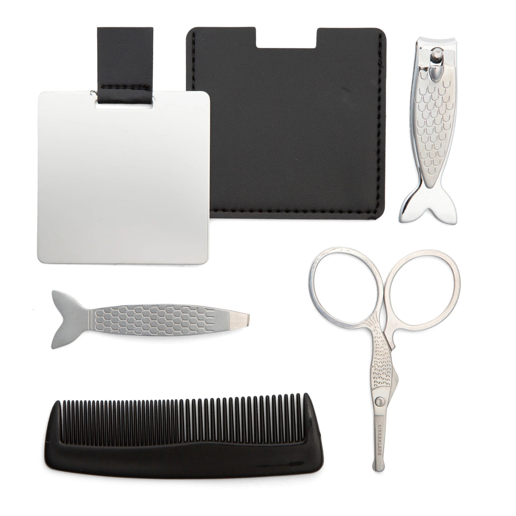 Fisherman Grooming Kit contents.