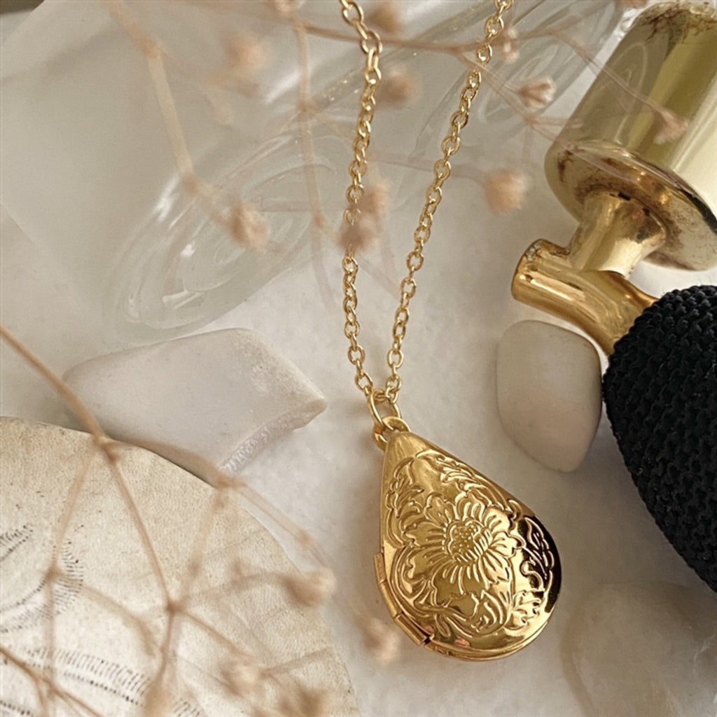 Floral Design Teardrop Locket Necklace Gold.