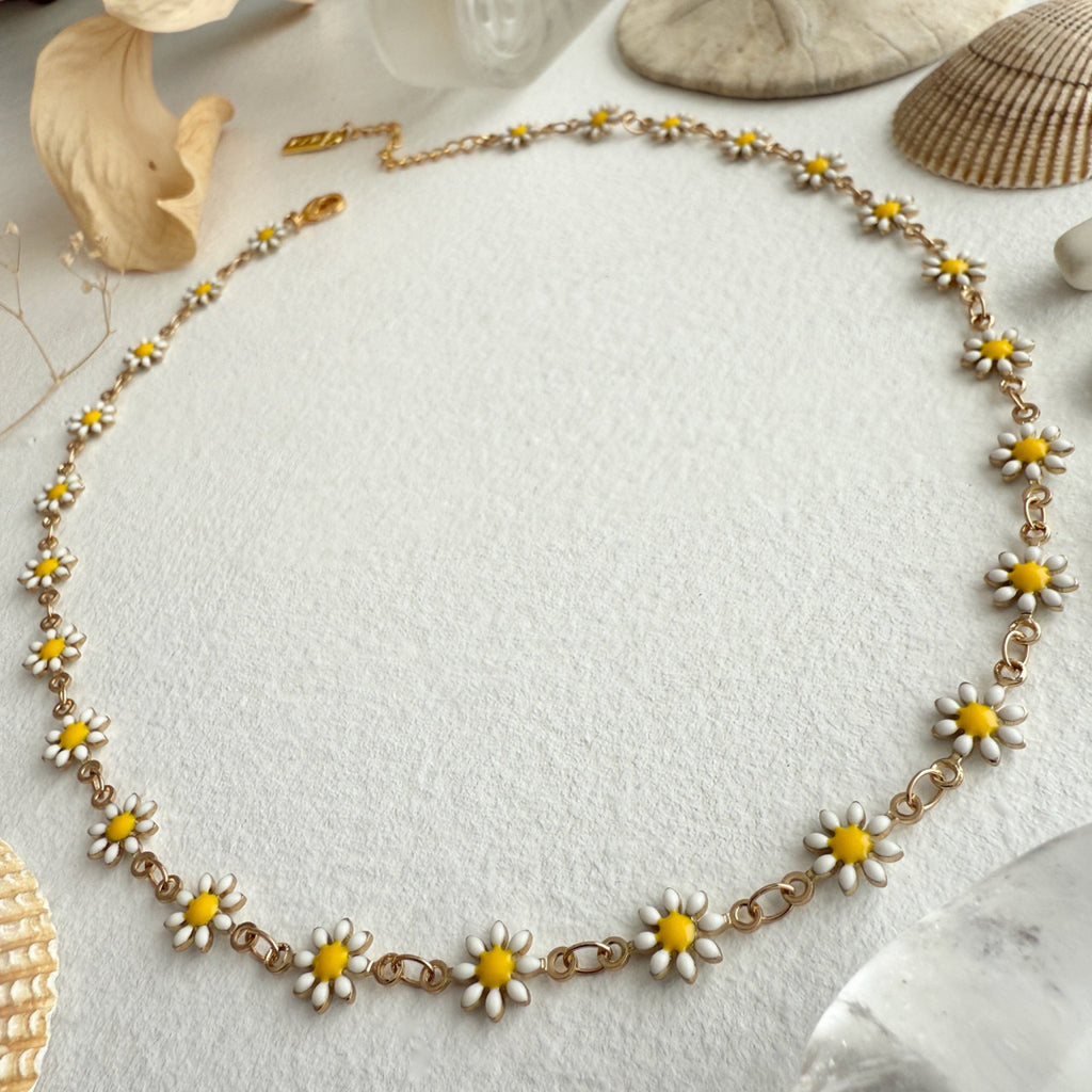 Flower Chain Necklace Enamel & Gold.