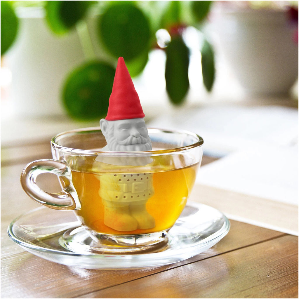 Gnome Brew Tea Infuser on table.