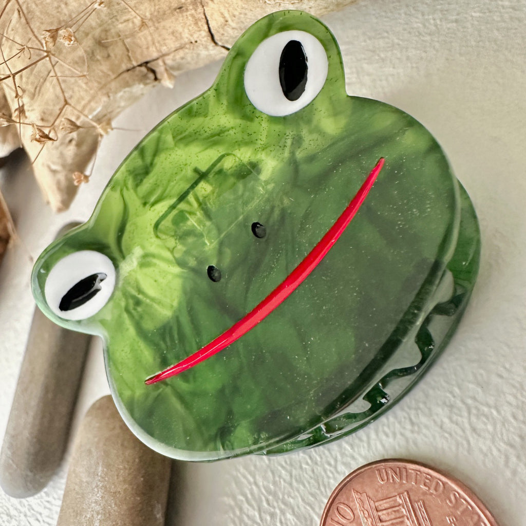 Green Frog Hair Claw.