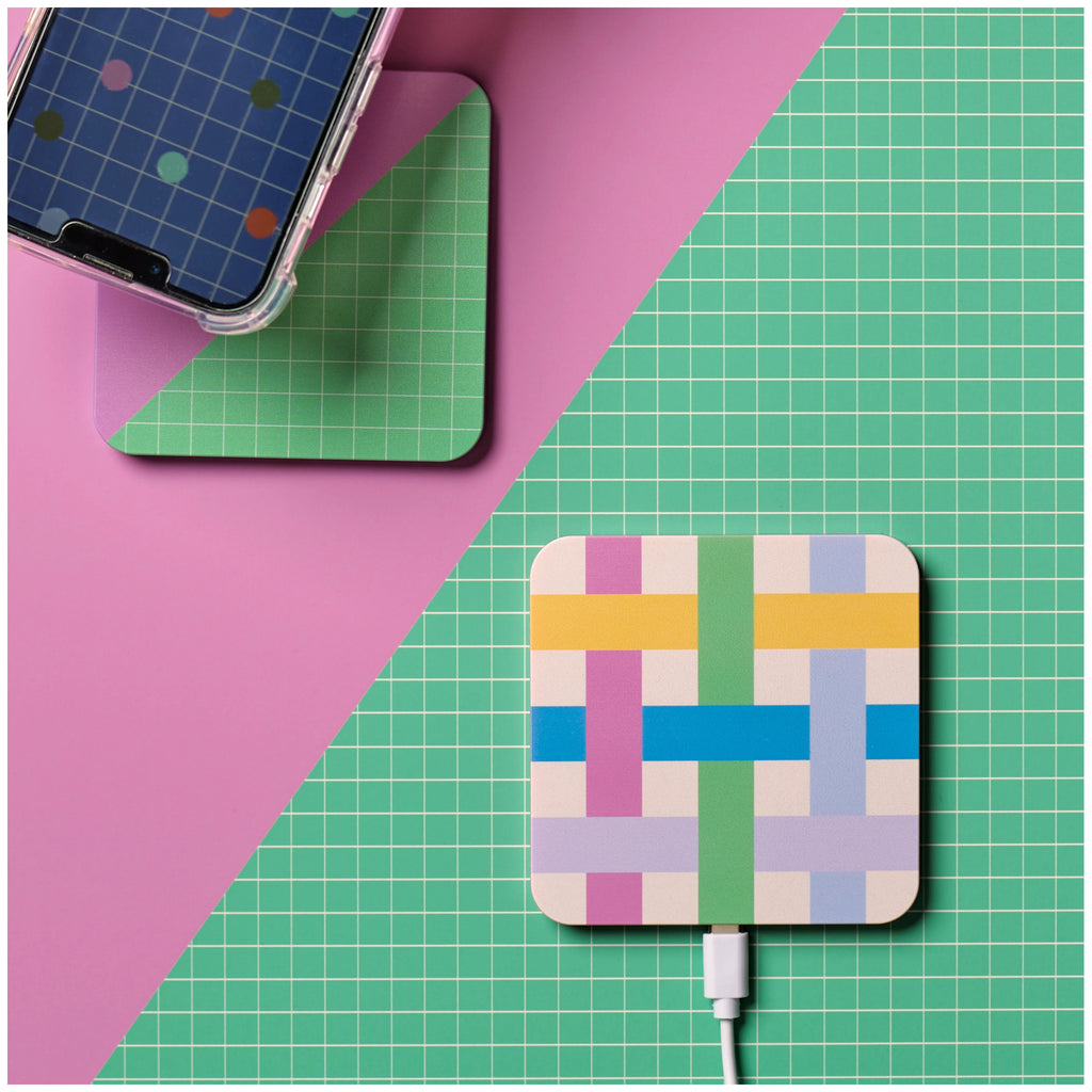 Inkerie Wireless Charger Grid on table.
