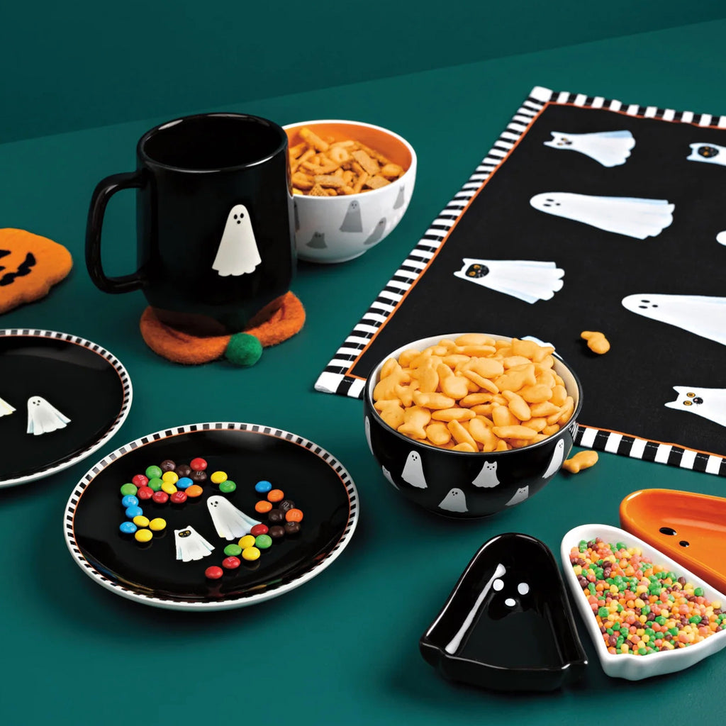 Kindred Spirits Halloween Bowls on table.
