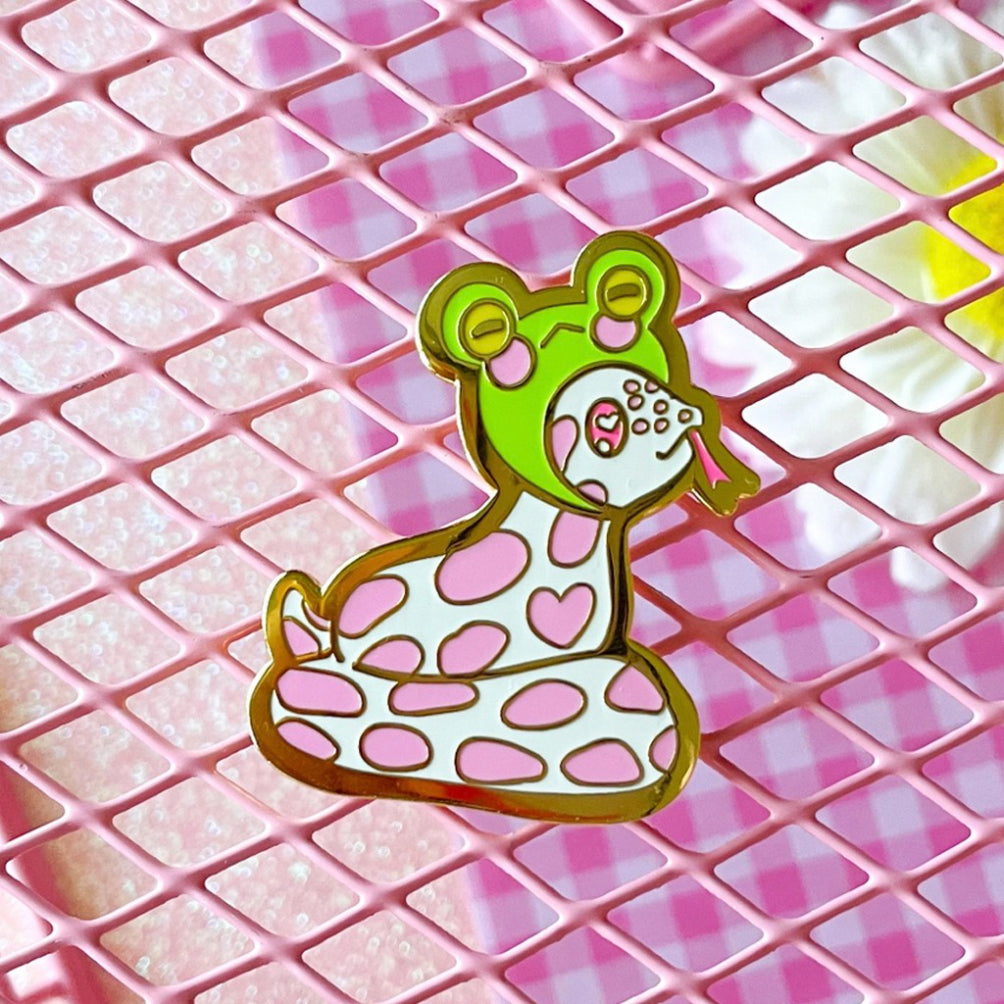 Marsh and Gunther Pin | Basura Gang – Outer Layer