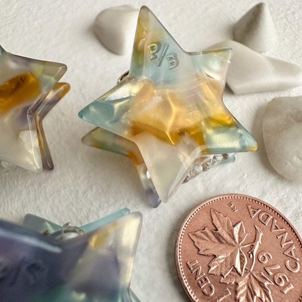 Mini Star Hair Claw Helix size.