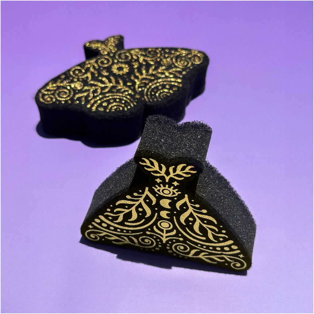 Night Scrub Moth Kitchen Sponges.