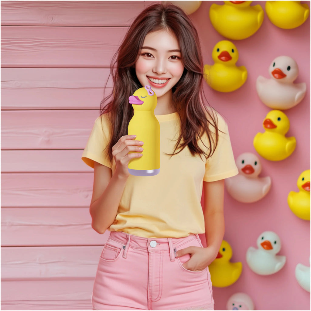 Person holding Ducky Bestie Bottle.