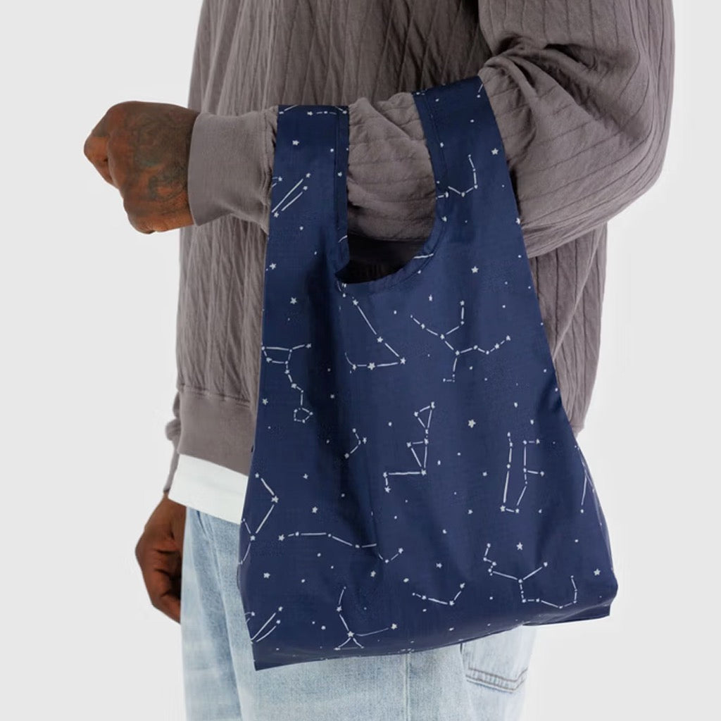 Person using Baby Baggu Constellation Midnight.