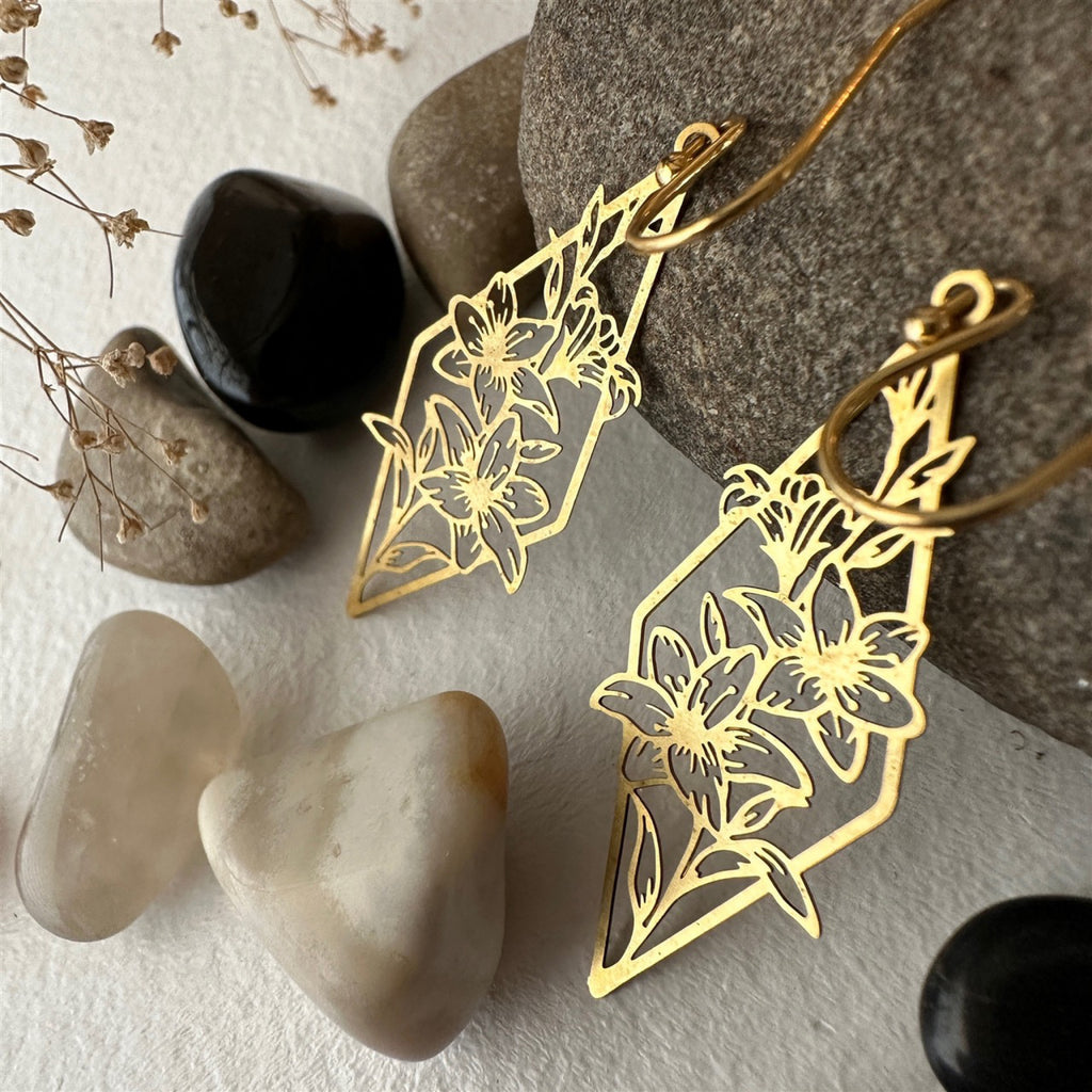 Rhombus Flowers Drop Earrings Brass.