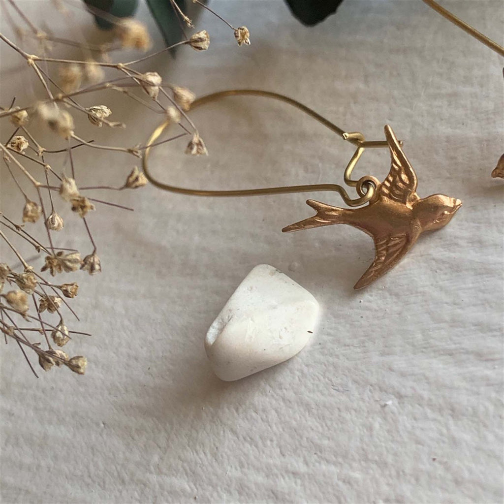Sparrow Drop Earring Brass.