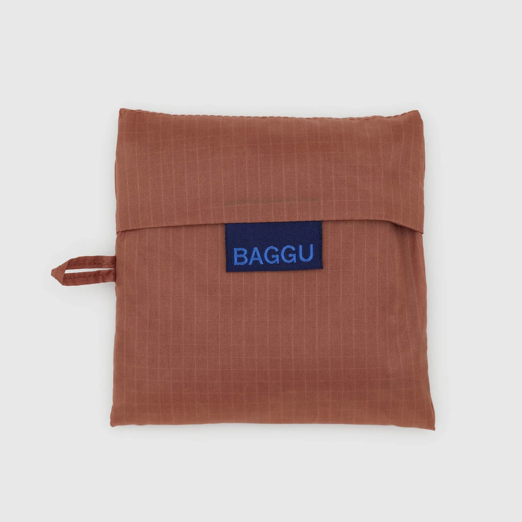 Standard Baggu Terracotta folded.