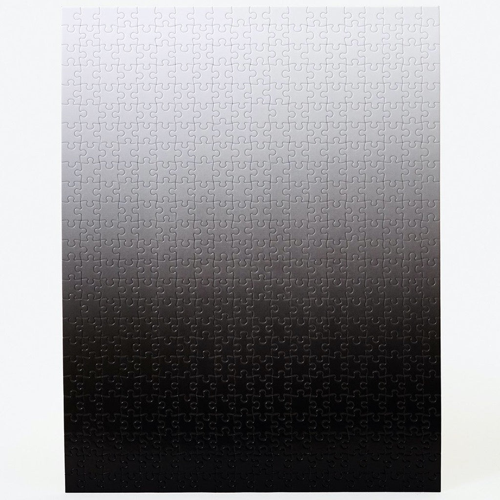 Gradient Puzzle – Black/White