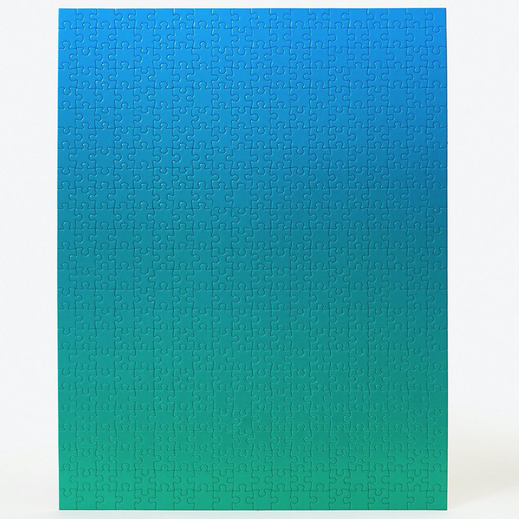Gradient Puzzle – Blue/Green.