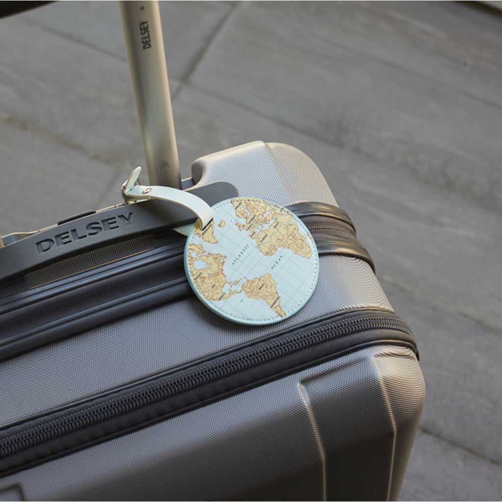 World Traveler Luggage Tag In Use