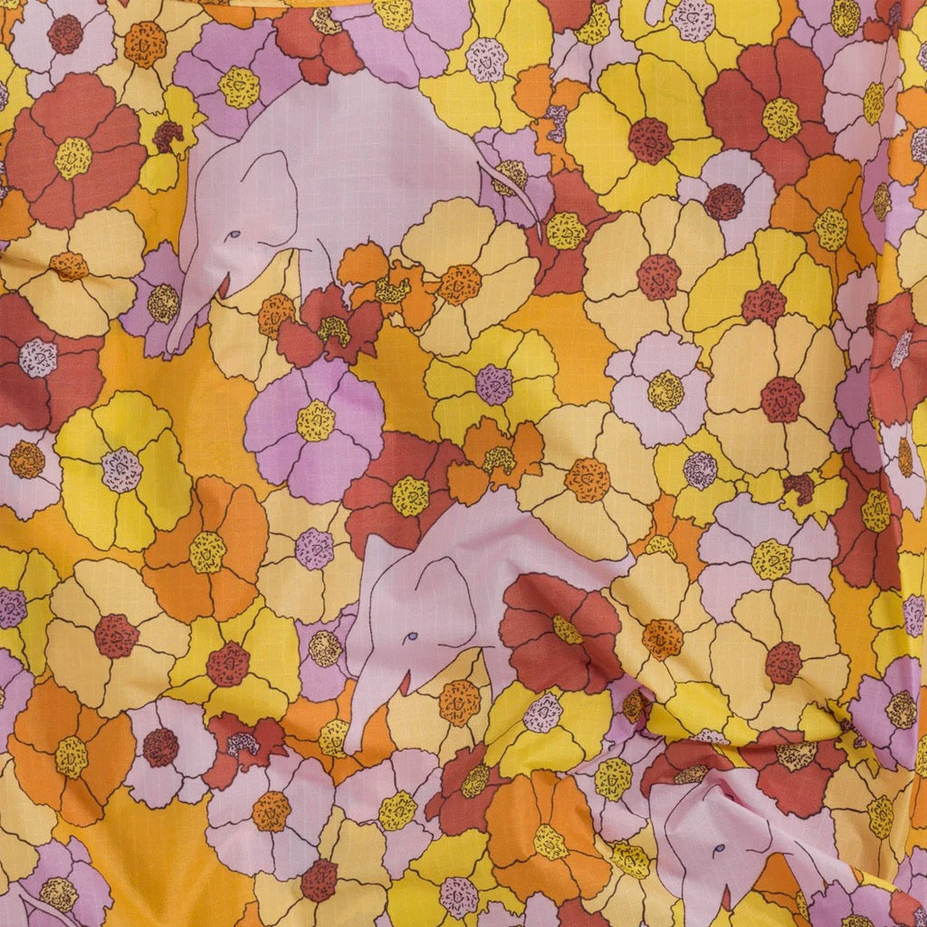Baby Baggu Elephant Blossom close up.