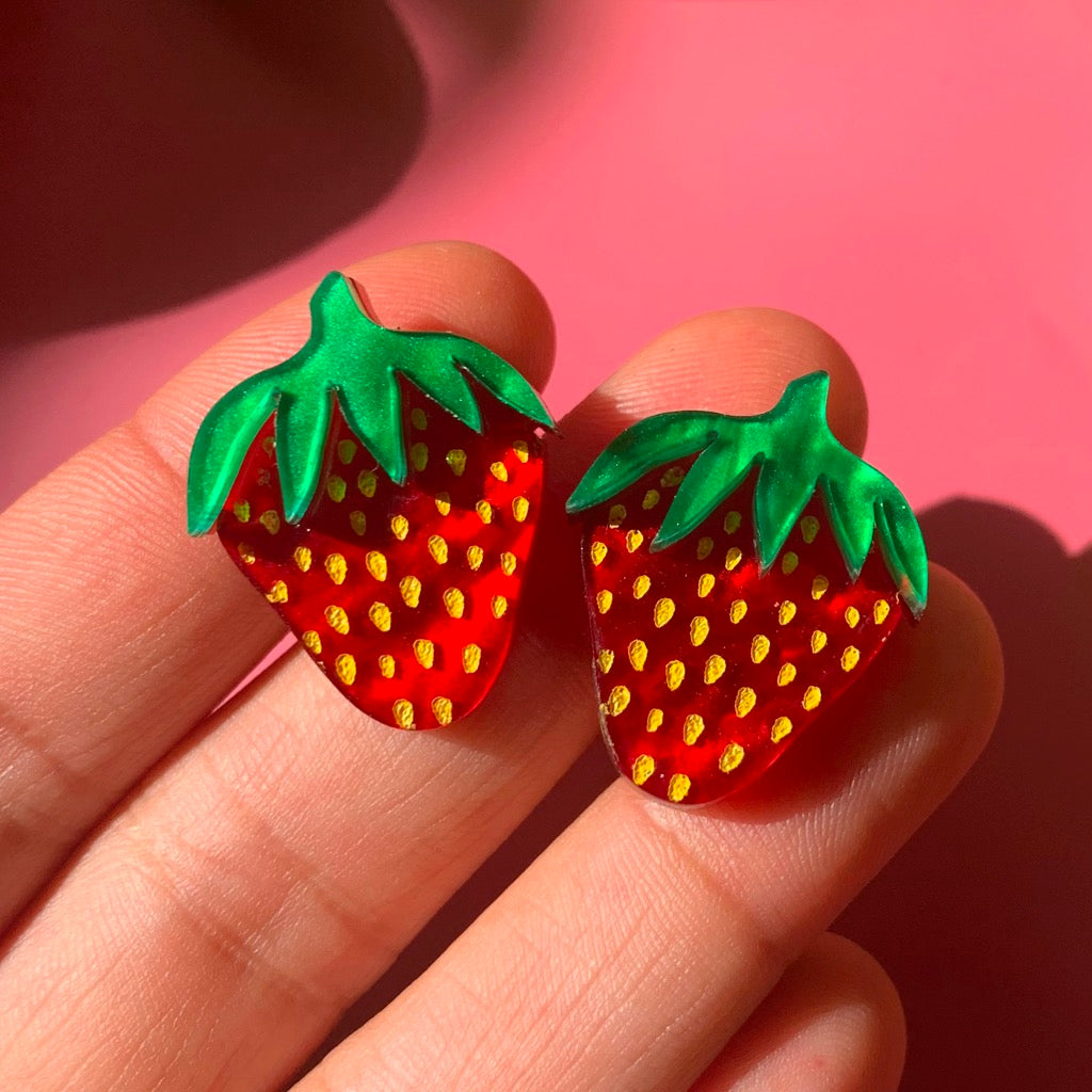 Baby Strawberry Earrings berry red.