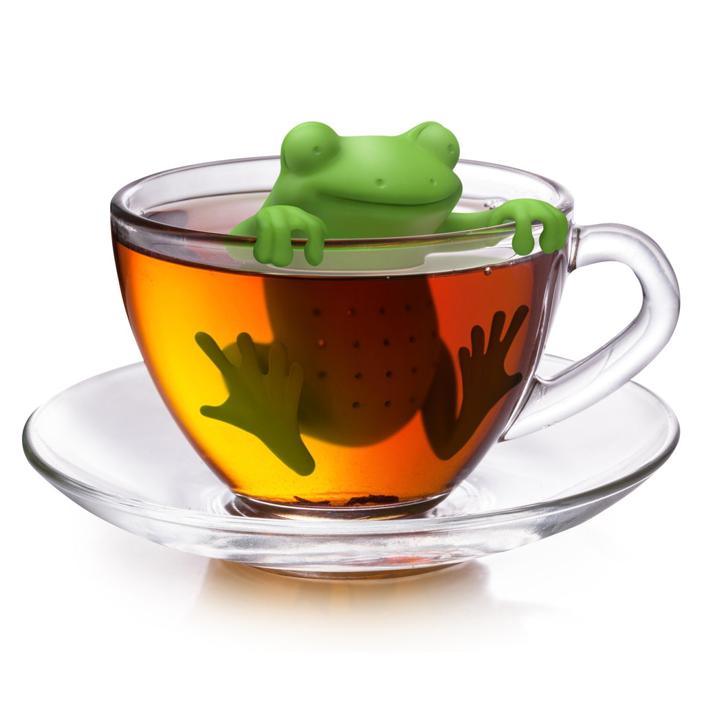 Frog Tea Infuser in tea.