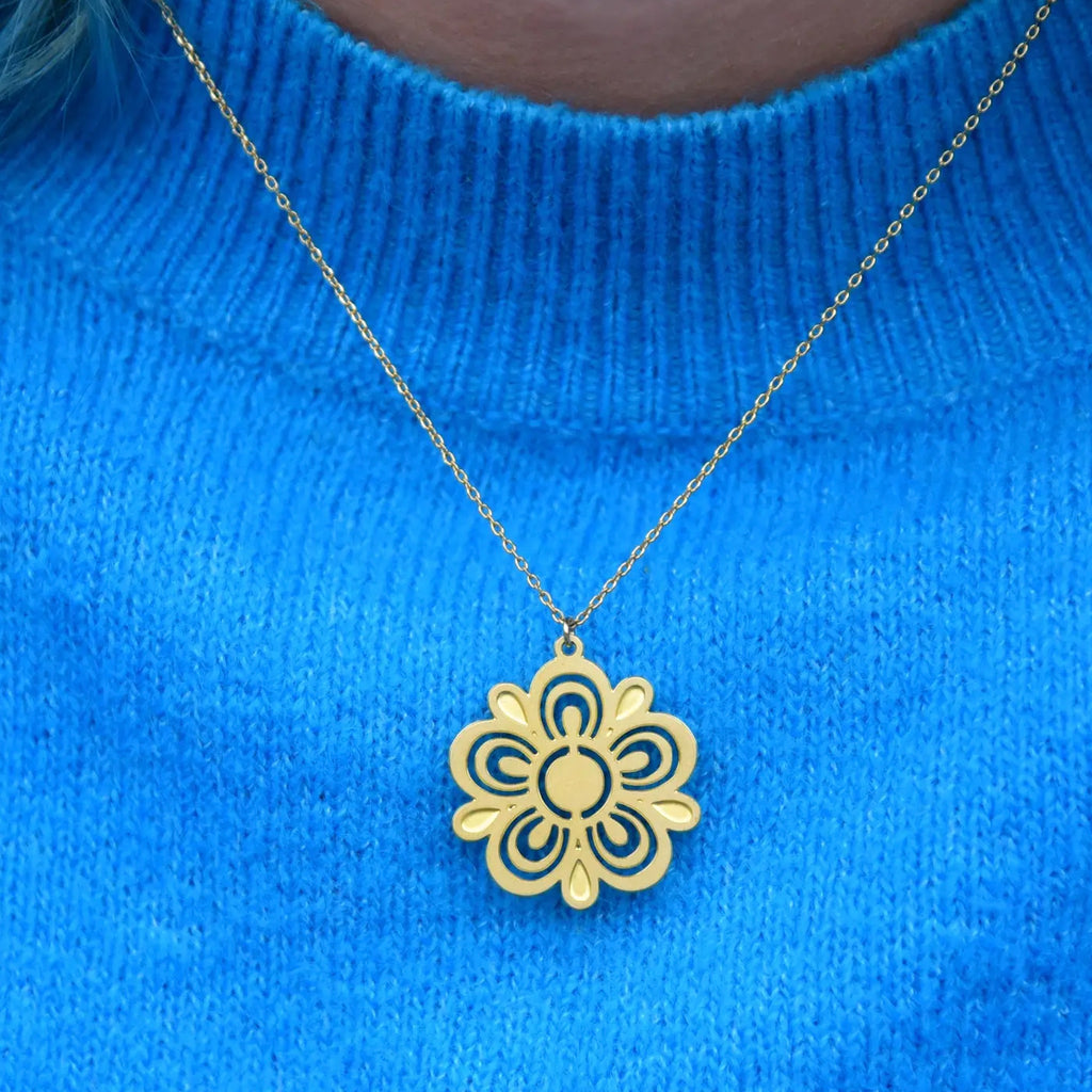 Retro Pyrex Flower Necklace Butterfly Gold Pattern.