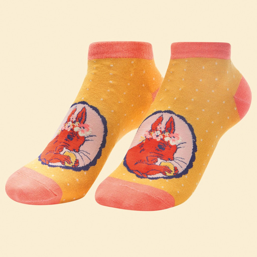 Squirrel Cameo Ankle Socks.